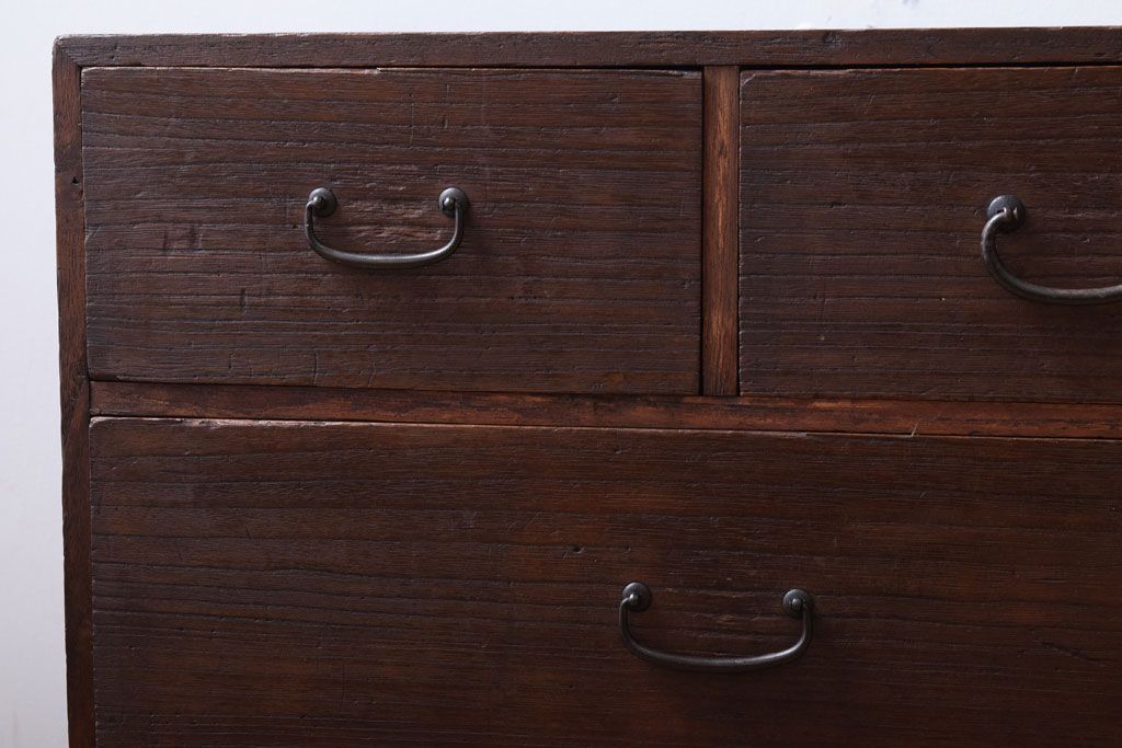 アンティーク家具　古い桐材製のアンティーク小引き出し