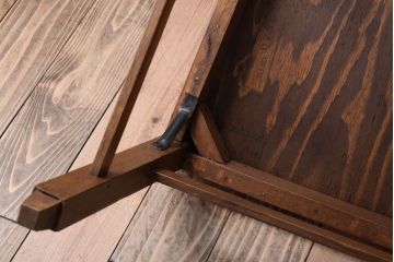 アンティーク家具　クッション座面　オーク材製のシンプルなアンティークチェア