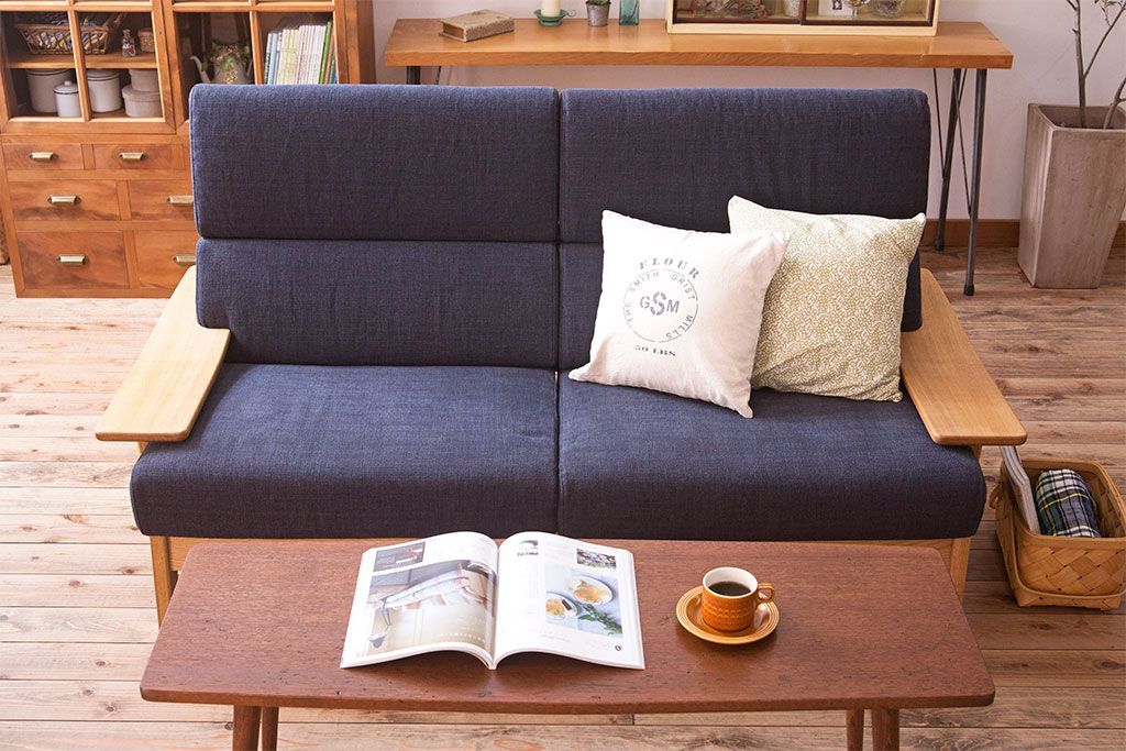 中古美品　ブランド家具　頑固おやじ(GANKO OYAJI)　シンプルでおしゃれなアームソファ(定価約23万円)