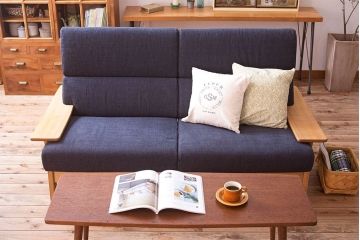 中古美品　ブランド家具　頑固おやじ(GANKO OYAJI)　シンプルでおしゃれなアームソファ(定価約23万円)