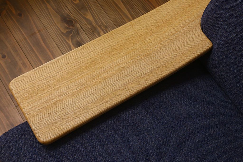 中古美品　ブランド家具　頑固おやじ(GANKO OYAJI)　シンプルでおしゃれなアームソファ(定価約23万円)