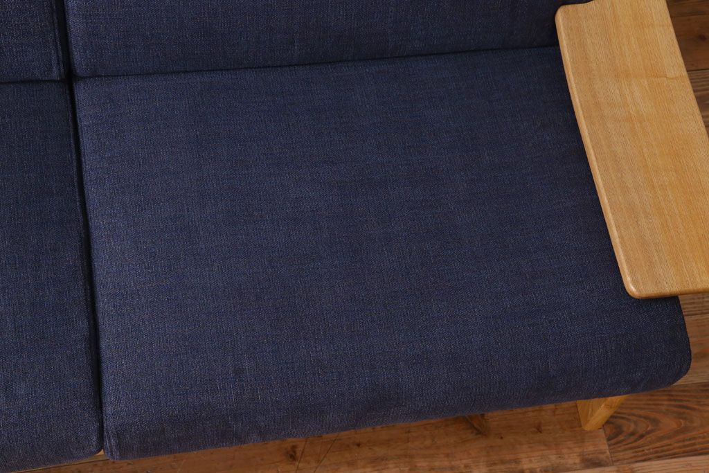 中古美品　ブランド家具　頑固おやじ(GANKO OYAJI)　シンプルでおしゃれなアームソファ(定価約23万円)