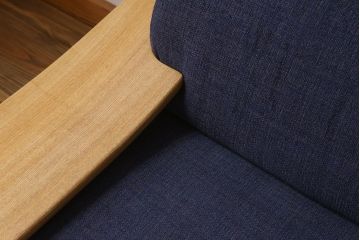 中古美品　ブランド家具　頑固おやじ(GANKO OYAJI)　シンプルでおしゃれなアームソファ(定価約23万円)