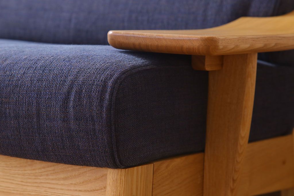 中古美品　ブランド家具　頑固おやじ(GANKO OYAJI)　シンプルでおしゃれなアームソファ(定価約23万円)