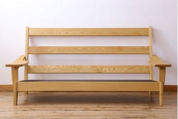 中古美品　ブランド家具　頑固おやじ(GANKO OYAJI)　シンプルでおしゃれなアームソファ(定価約23万円)