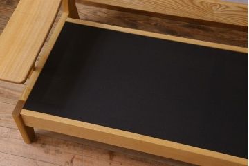 中古美品　ブランド家具　頑固おやじ(GANKO OYAJI)　シンプルでおしゃれなアームソファ(定価約23万円)