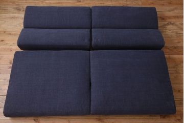 中古美品　ブランド家具　頑固おやじ(GANKO OYAJI)　シンプルでおしゃれなアームソファ(定価約23万円)