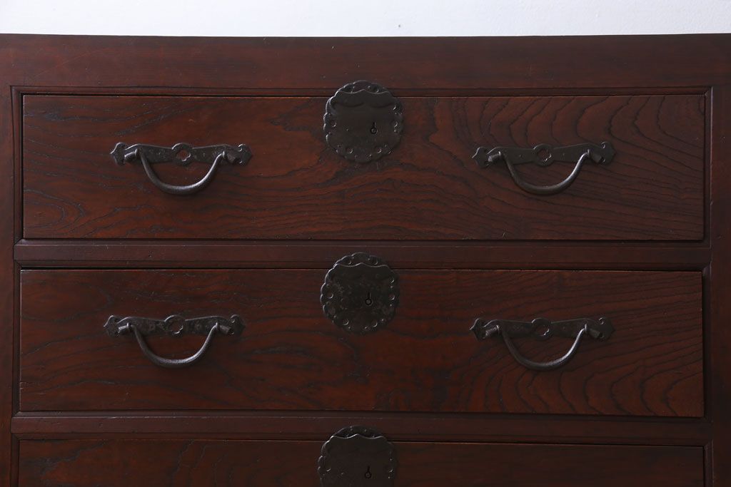 アンティーク家具　六尺　古民具・骨董　極太框の収納箪笥サイドボード(水屋箪笥・ローボード)