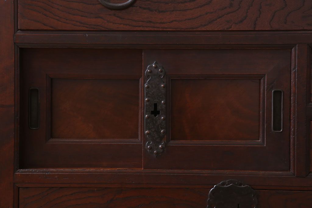 アンティーク家具　六尺　古民具・骨董　極太框の収納箪笥サイドボード(水屋箪笥・ローボード)