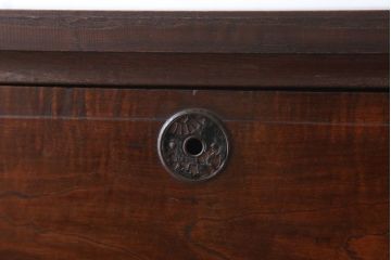 アンティーク家具　古い木製のシンプルなアンティークチェスト(衣装箪笥)