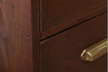 アンティーク家具　古い木製のシンプルなアンティークチェスト(衣装箪笥)