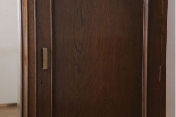 アンティーク家具　作りの良い和製アンティークワードローブ(洋服箪笥)