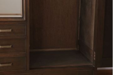 アンティーク家具　作りの良い和製アンティークワードローブ(洋服箪笥)
