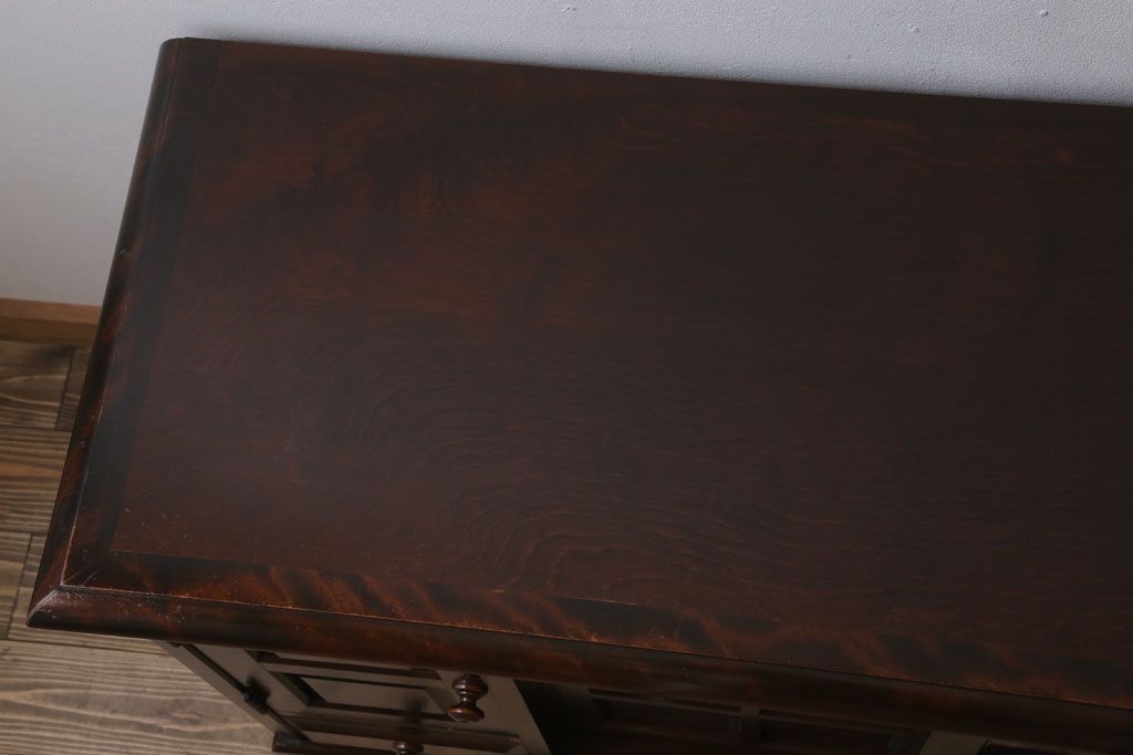 中古　北海道民芸家具　サイドボード(引き戸)(定価約29万円)