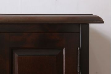 中古　北海道民芸家具　サイドボード(引き戸)(定価約29万円)