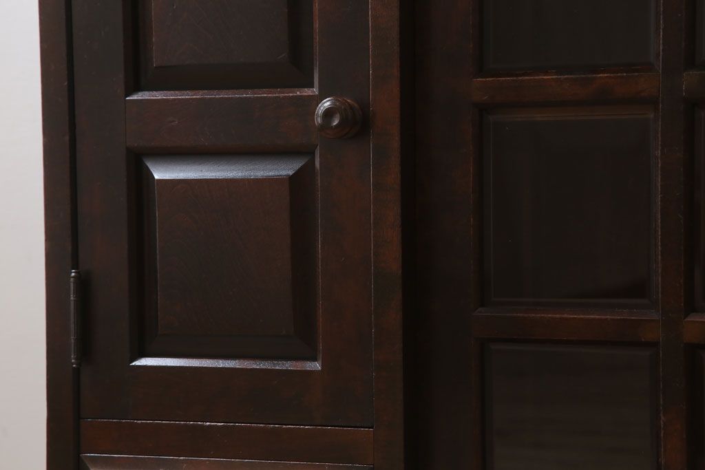 中古　北海道民芸家具　サイドボード(引き戸)(定価約29万円)