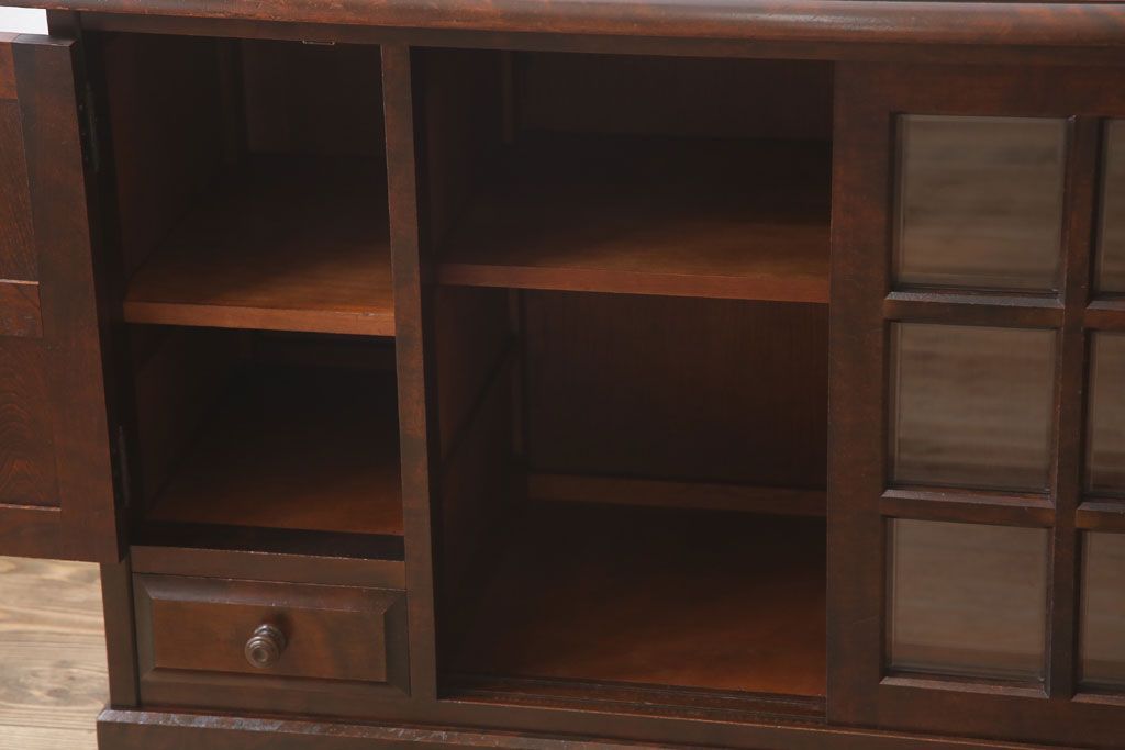 中古　北海道民芸家具　サイドボード(引き戸)(定価約29万円)