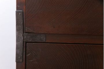 アンティーク家具　前面欅材　玉杢　丸金具　古い木製のシンプルなアンティーク衣装箪笥(チェスト)