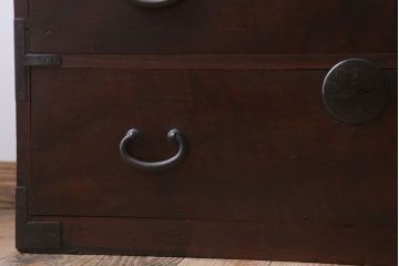 アンティーク家具　前面欅材　玉杢　丸金具　古い木製のシンプルなアンティーク衣装箪笥(チェスト)