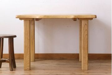 中古　栗材製!明るい木味のスクエアダイニングテーブル(定価約17万円)