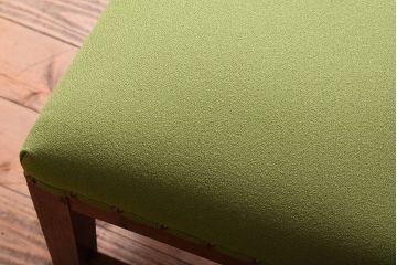 アンティーク家具　クッション座面　ブナ材製のシンプルなアンティークチェア