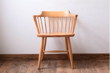 中古　飛騨産業　キツツキマーク　ダイニングチェア(ウィンザーアームチェア・キャプテンチェア)