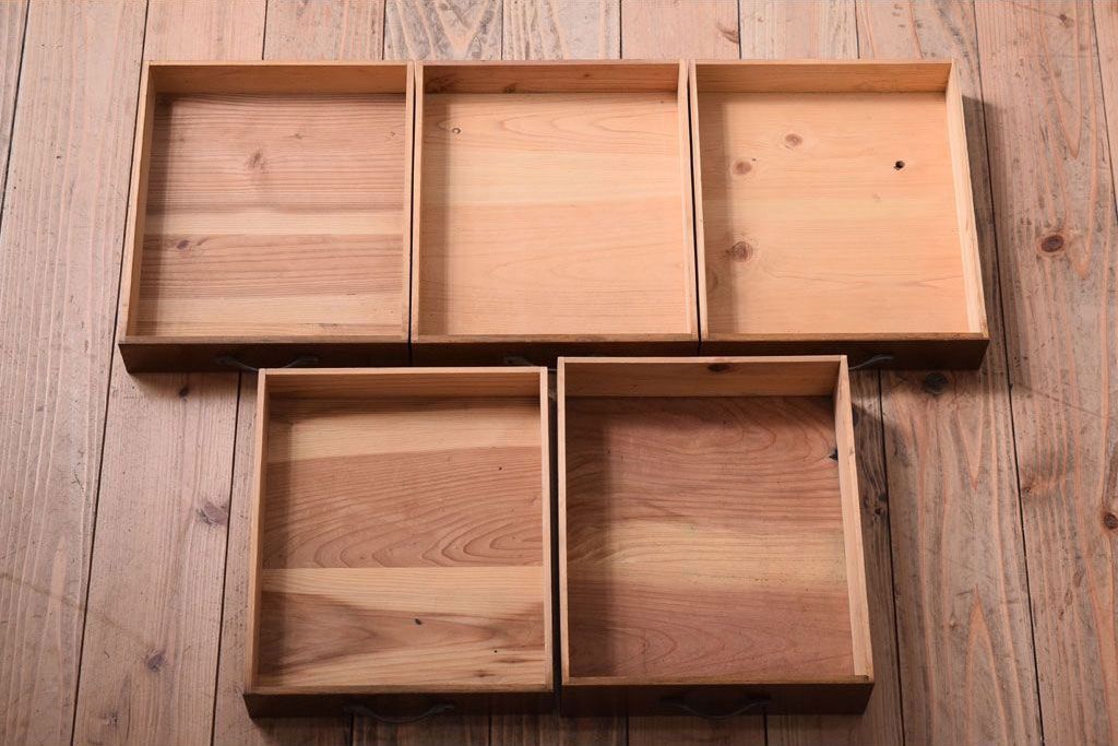 レトロ家具　昭和レトロ　古い木製のアンティーク5杯小引き出し(1)