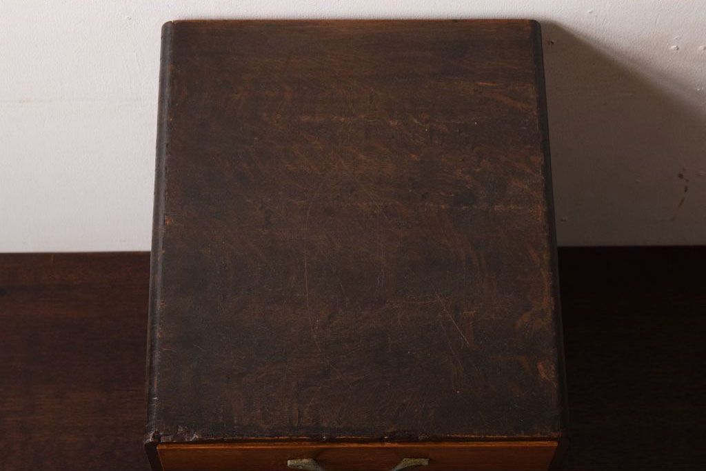 レトロ家具　昭和レトロ　古い木製のアンティーク5杯小引き出し(1)