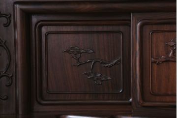 アンティーク家具　唐木・黒檀材!上品なアンティーク飾り棚(茶棚)