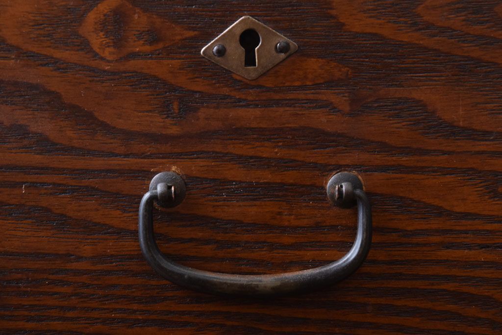 レトロ家具　昭和レトロ　古い木製のアンティーク6杯小引き出し(2)