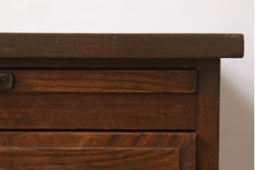 アンティーク家具　モールガラス入り!栓材製サイドテーブル(収納棚)