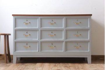 アンティーク家具　水色グレーペイント!おしゃれなローチェスト(ローボード)