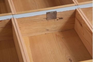 アンティーク家具　水色グレーペイント!おしゃれなローチェスト(ローボード)