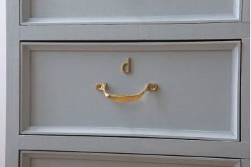 アンティーク家具　水色グレーペイント!おしゃれなローチェスト(ローボード)