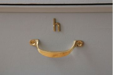 アンティーク家具　水色グレーペイント!おしゃれなローチェスト(ローボード)