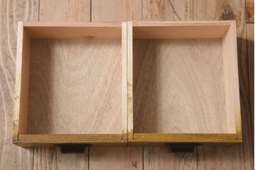 レトロ家具　アンティーク　レトロなデザイン!タバコ屋のRガラスショーケース(ガラスケース)