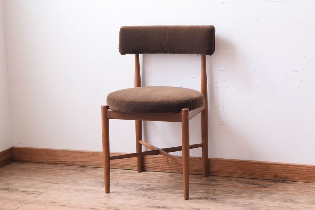ヴィンテージ家具　北欧ビンテージ　G-PLAN(ジープラン)　チェア(ダイニングチェア)(2)