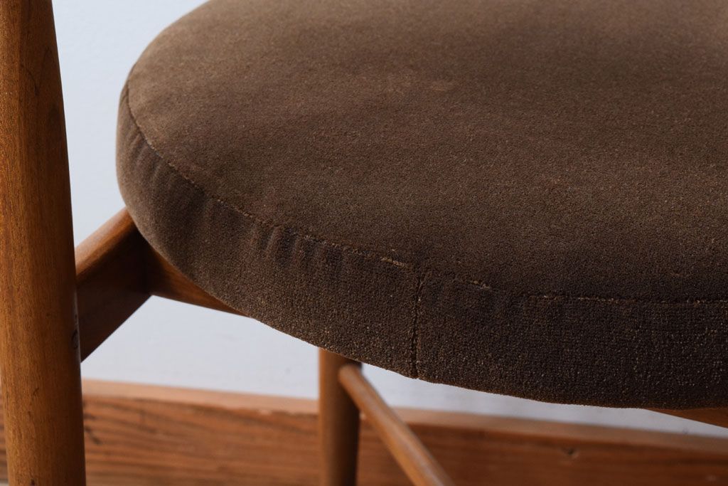 ヴィンテージ家具　北欧ビンテージ　G-PLAN(ジープラン)　チェア(ダイニングチェア)(2)