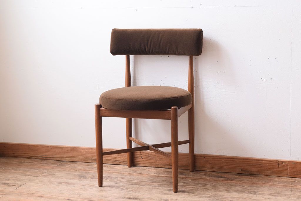 ヴィンテージ家具　北欧ビンテージ　G-PLAN(ジープラン)　チェア(ダイニングチェア)(3)