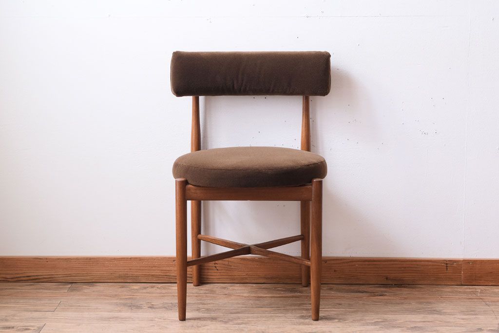 ヴィンテージ家具　北欧ビンテージ　G-PLAN(ジープラン)　チェア(ダイニングチェア)(3)