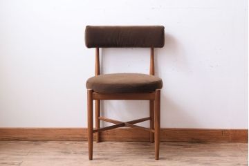 ヴィンテージ家具　北欧ビンテージ　G-PLAN(ジープラン)　チェア(ダイニングチェア)(3)