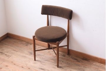 ヴィンテージ家具　北欧ビンテージ　G-PLAN(ジープラン)　チェア(ダイニングチェア)(3)