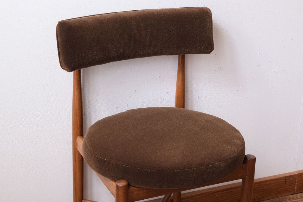 ヴィンテージ家具　北欧ビンテージ　G-PLAN(ジープラン)　チェア(ダイニングチェア)(3)