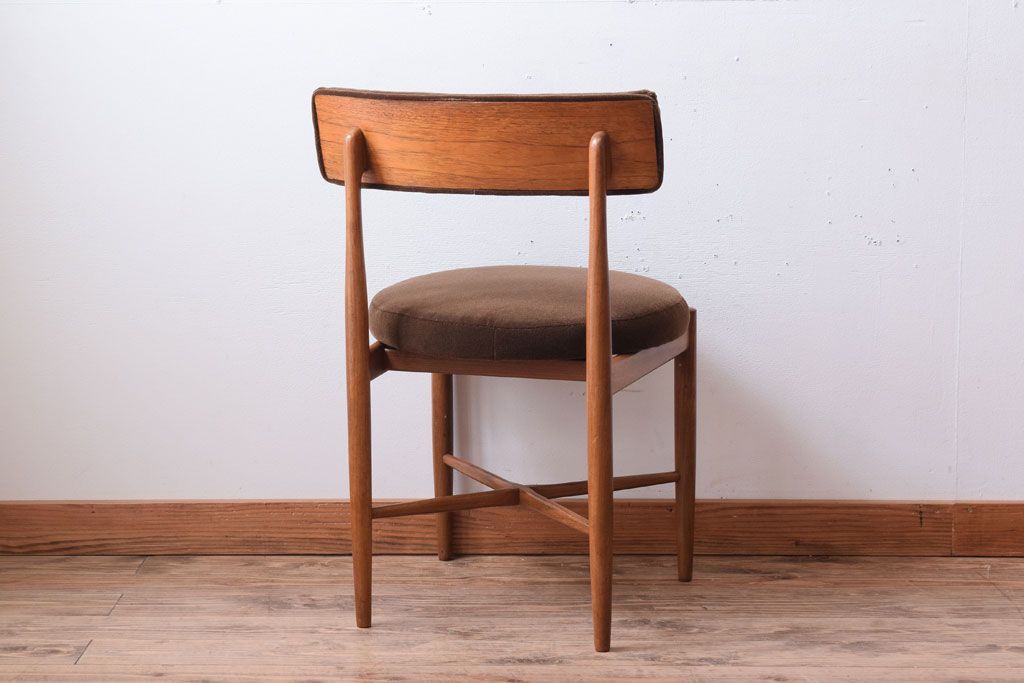 ヴィンテージ家具　北欧ビンテージ　G-PLAN(ジープラン)　チェア(ダイニングチェア)(3)