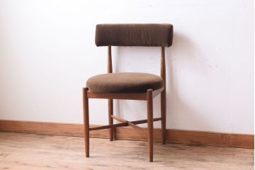 ヴィンテージ家具　北欧ビンテージ!G-PLAN(ジープラン)　お洒落なチェア(ダイニングチェア)