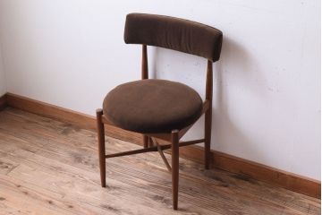 ヴィンテージ家具　北欧ビンテージ!G-PLAN(ジープラン)　お洒落なチェア(ダイニングチェア)