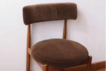 ヴィンテージ家具　北欧ビンテージ!G-PLAN(ジープラン)　お洒落なチェア(ダイニングチェア)