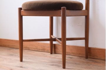 ヴィンテージ家具　北欧ビンテージ!G-PLAN(ジープラン)　お洒落なチェア(ダイニングチェア)