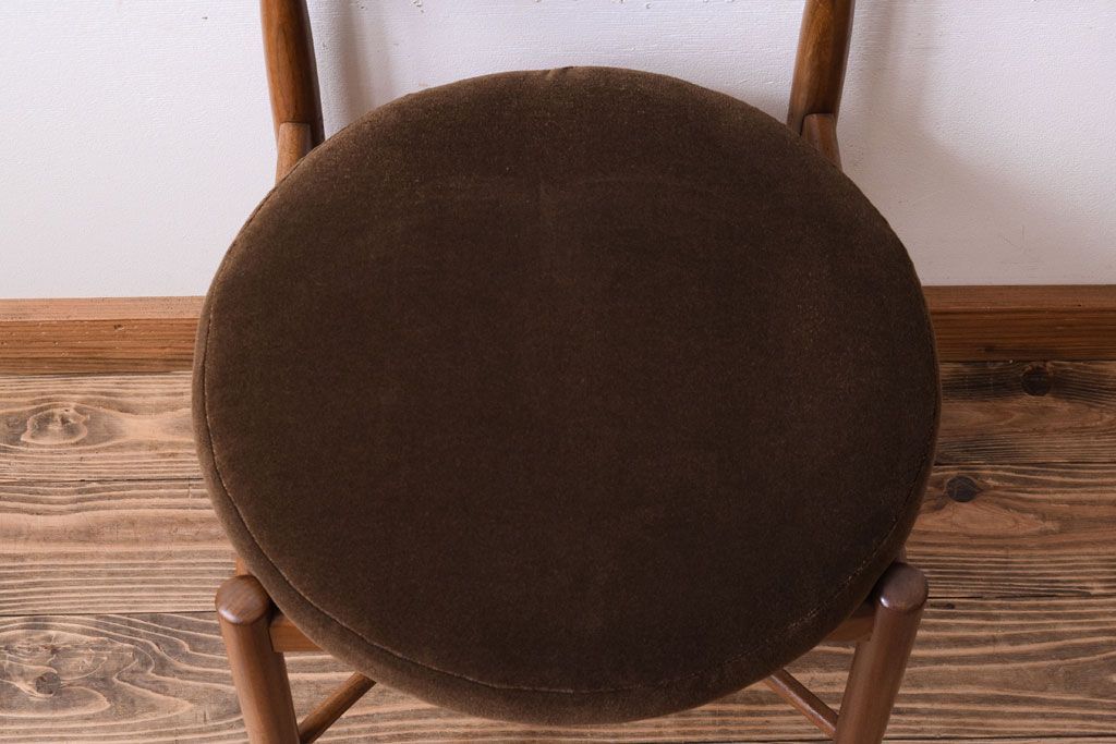 ヴィンテージ家具　北欧ビンテージ!G-PLAN(ジープラン)　お洒落なチェア(ダイニングチェア)