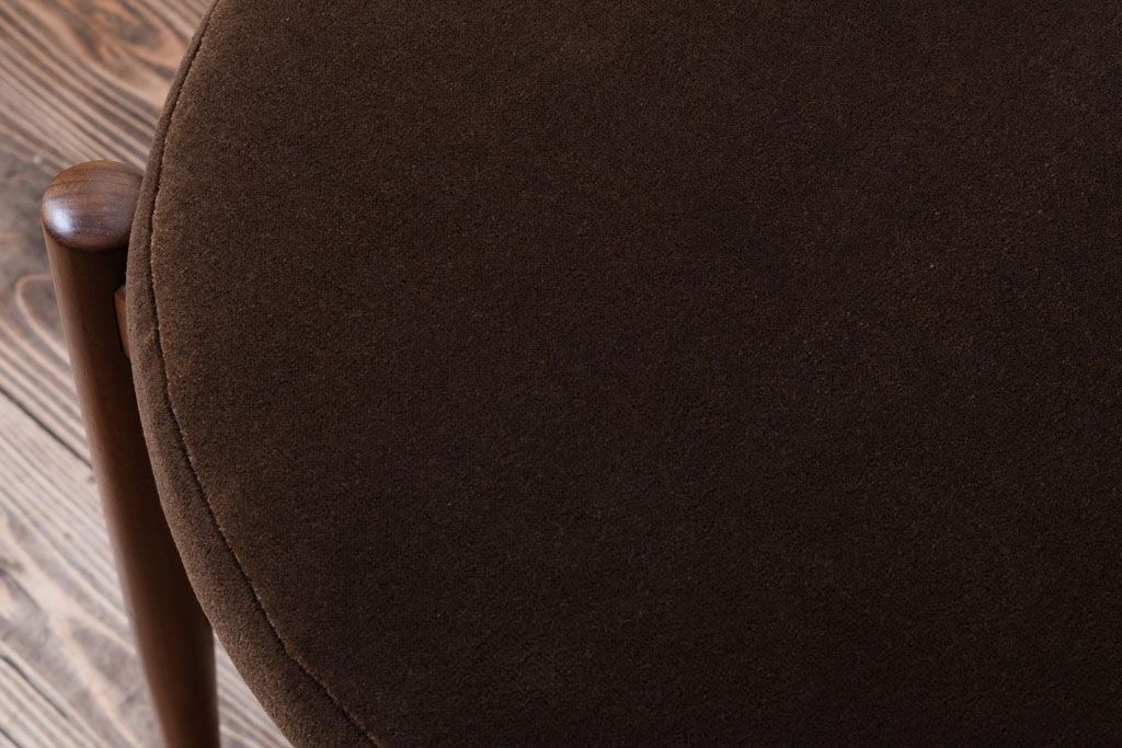 ヴィンテージ家具　北欧ビンテージ!G-PLAN(ジープラン)　お洒落なチェア(ダイニングチェア)